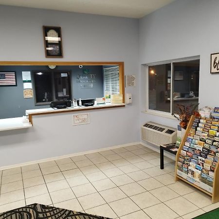 מק'קוק Quality Inn & Suites מראה חיצוני תמונה