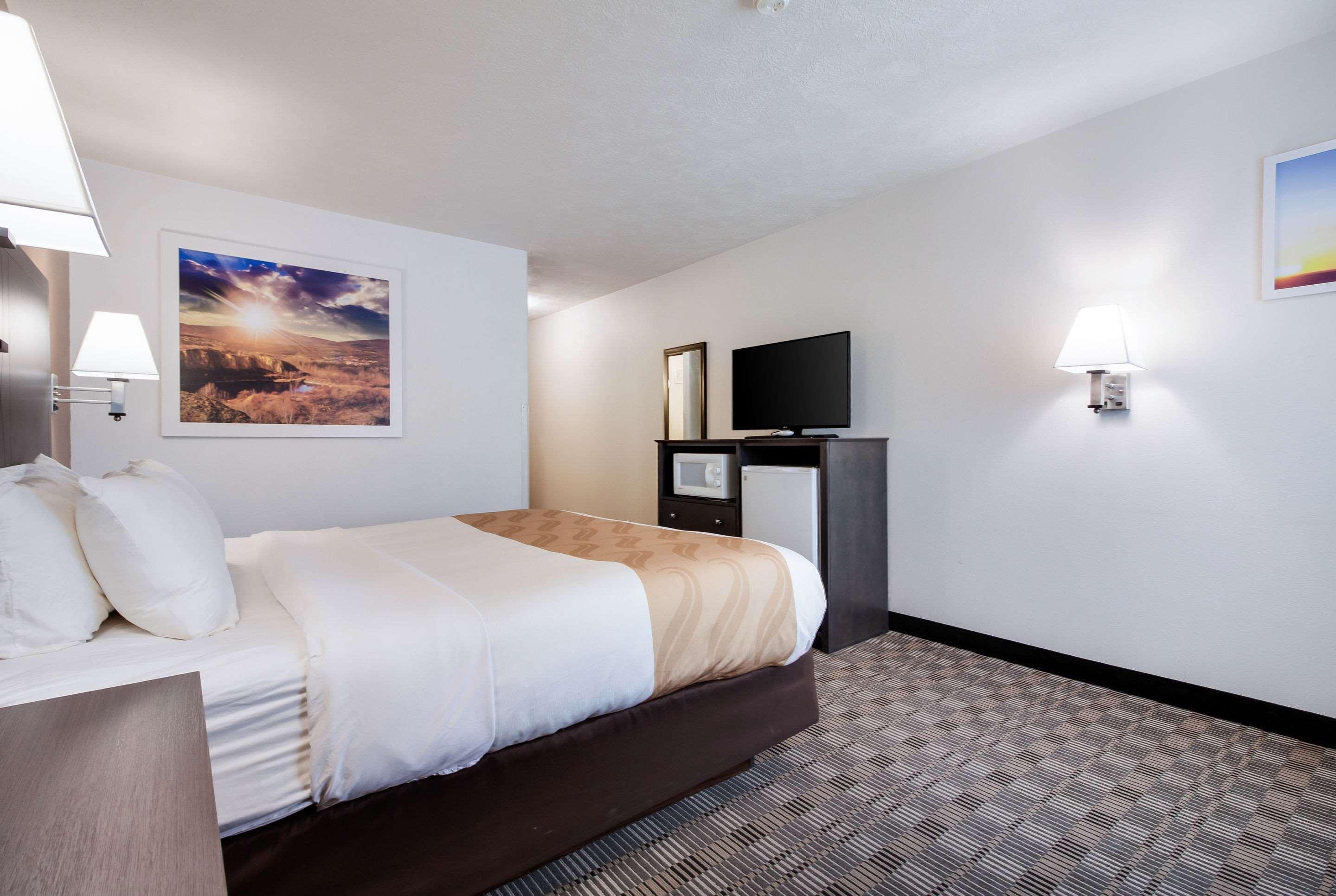 מק'קוק Quality Inn & Suites מראה חיצוני תמונה