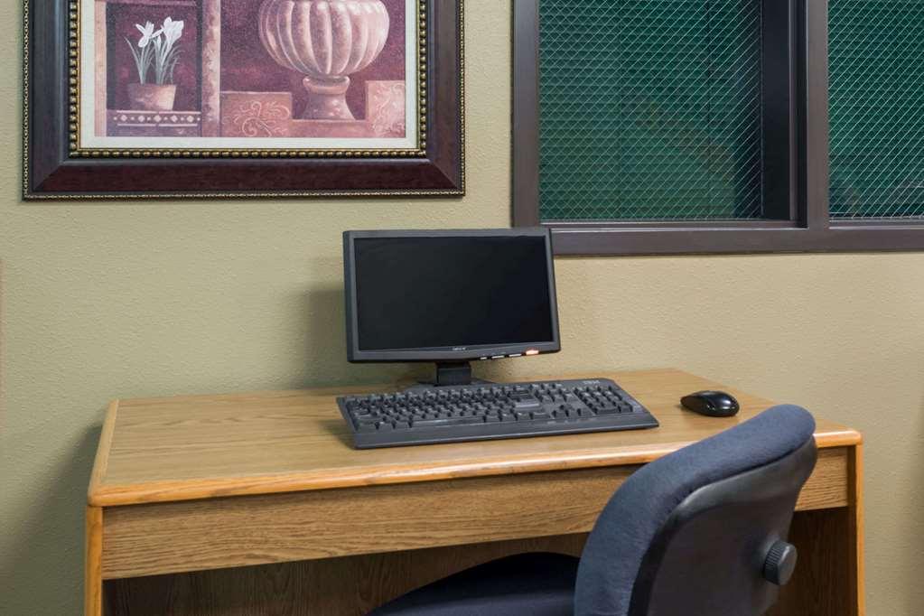 מק'קוק Quality Inn & Suites מראה חיצוני תמונה