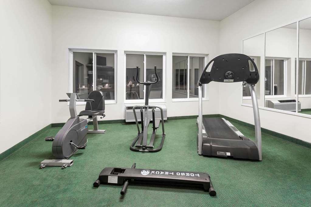 מק'קוק Quality Inn & Suites מראה חיצוני תמונה